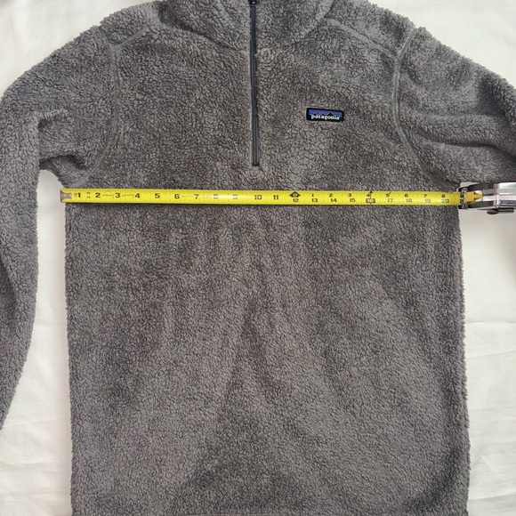 Patagonia Women's Los Gatos 1/4-Zip Fleece in Salt Grey - Picture 7 of 8